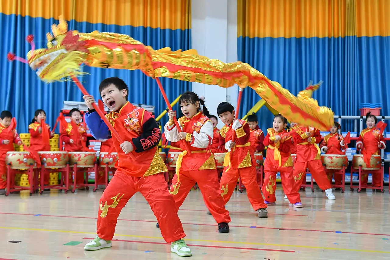 中国幼儿园人数去年骤减534.5万人，连3年降、今年恐更惨（组图） - 4