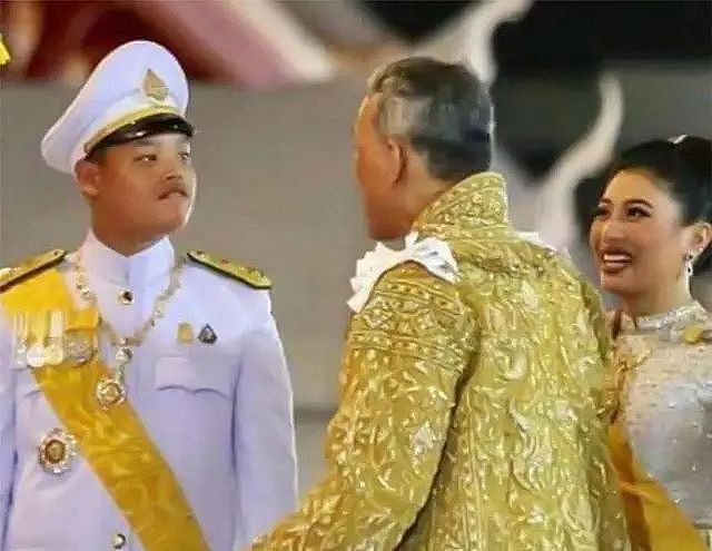 秘密离婚，高调返泰！被流放27年后，泰国王室二王子，离王位更近了一步（组图） - 5