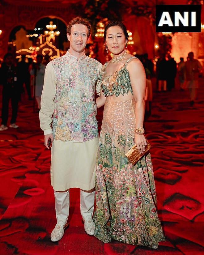 比尔·盖茨带女友捧场印度首富，CEO遗孀仪态佳，赢扎克伯格华裔妻（组图） - 4