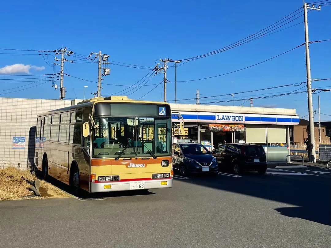 日本一小哥冲动之下买了辆公交车！三年后现状曝光，网友疯了：太让人心动了吧（组图） - 46