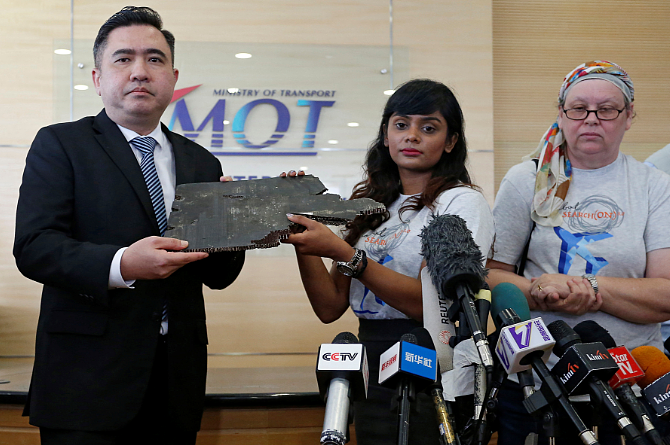 马航MH370最新线索曝光！出事前机长曾“骚扰”模特，马来西亚或重启搜索（组图） - 5