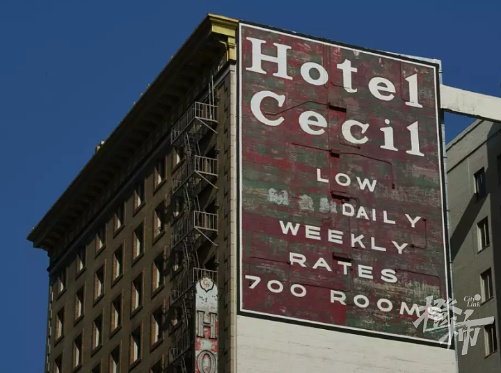 美国最诡异酒店挂牌出售：蓝可儿等16人殒命于此，为“黑色大丽花案”发生地（组图） - 7