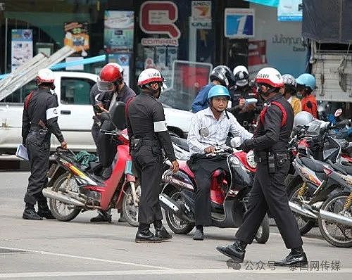 3名中国游客被骗去“噶腰子”！目前已获救，亲自写信感谢泰国军警、移民局（组图） - 1