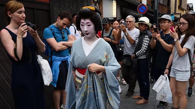 日本：追拍艺妓造成滋扰，京都禁游客入小巷（组图） - 3