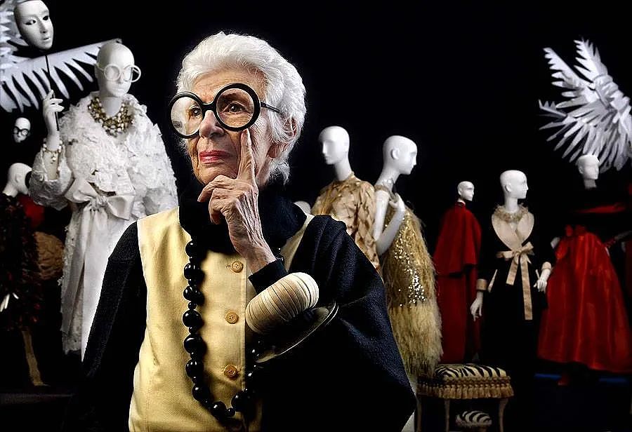 【时尚】102岁最时尚奶奶去世！网友：相比2000多件高定，我更羡慕她的爱情（组图） - 4