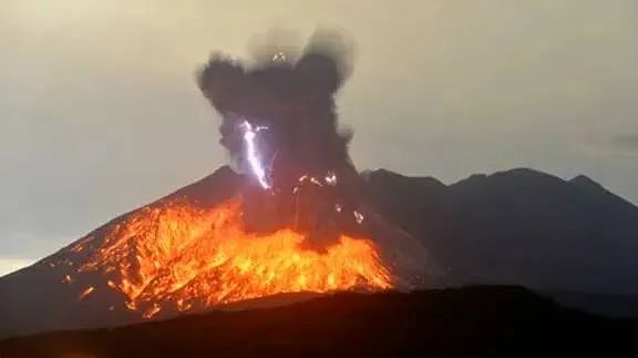 预言成真？加国海底火山即将喷发！一小时地震200次！等于200亿公斤炸药爆炸（组图） - 10