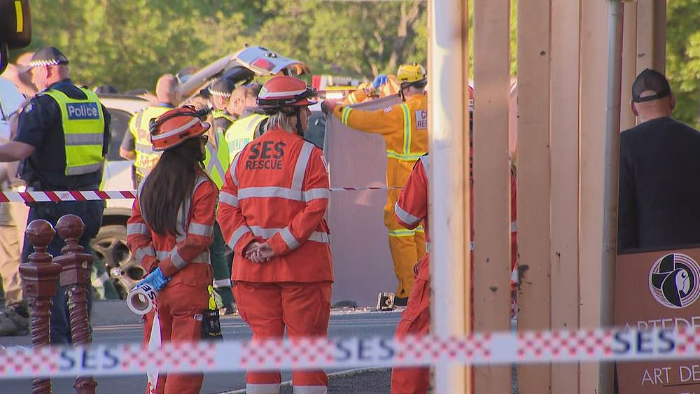 惨烈！19岁中国留学生开宝马豪车冲上人行道，撞死路人；此前悉尼18岁男子超速驾驶，致5名学生惨死，还有宝马撞死6人（组图） - 36