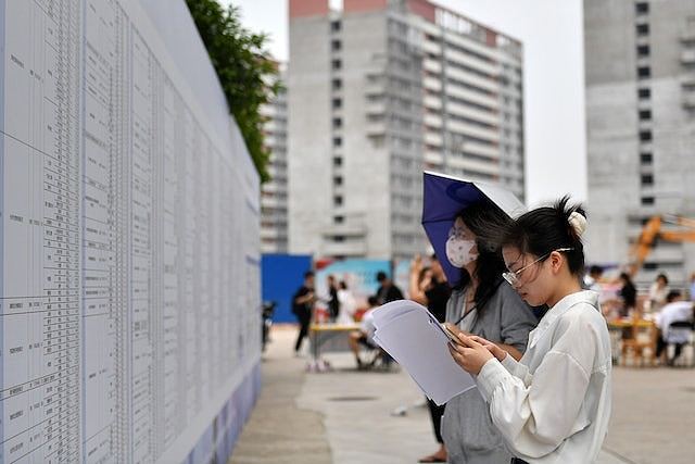 中国中产孩子没有未来？华为前员工文章疯传：内卷加剧，青年宁送外卖（组图） - 2