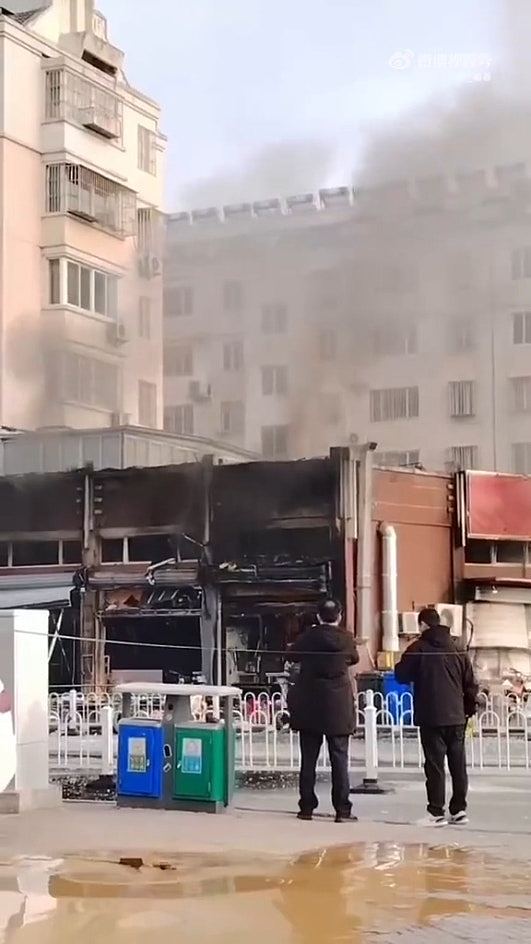 江苏淮安烧烤店爆炸，至少2人受伤送院，疑似亲历者被烧焦（组图） - 3