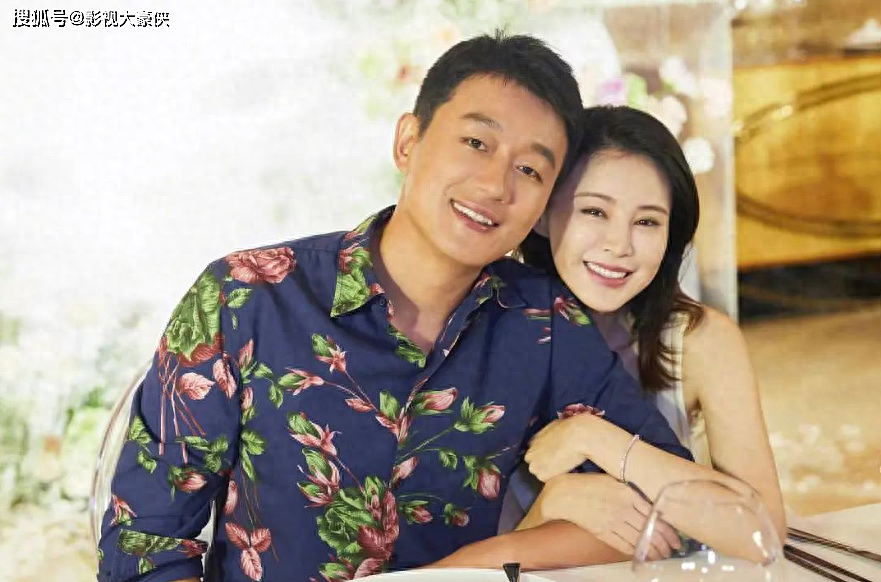 娱乐圈“最强师生恋”，让老师8年生3孩子，如今...（组图） - 1