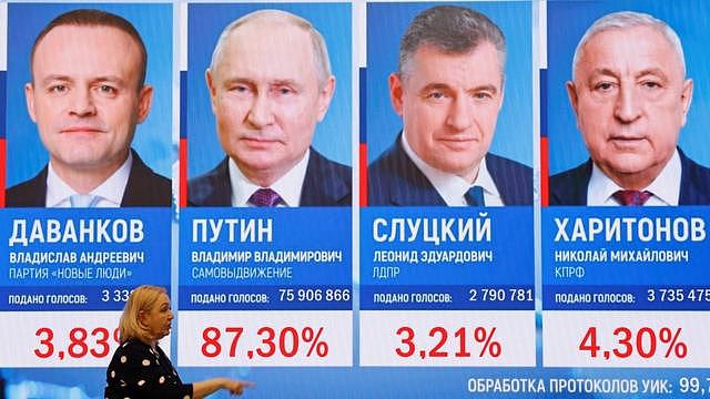 俄罗斯大选：普京宣布压倒性胜利，赞俄罗斯民主优于很多西方国家（组图） - 1
