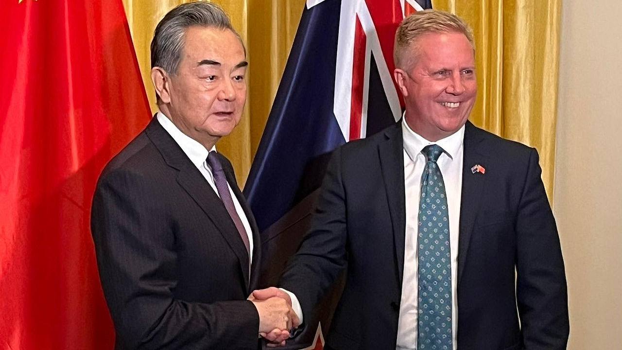 王毅晤新西兰贸易部长，吁维护自由贸易反对保护主义（图） - 1