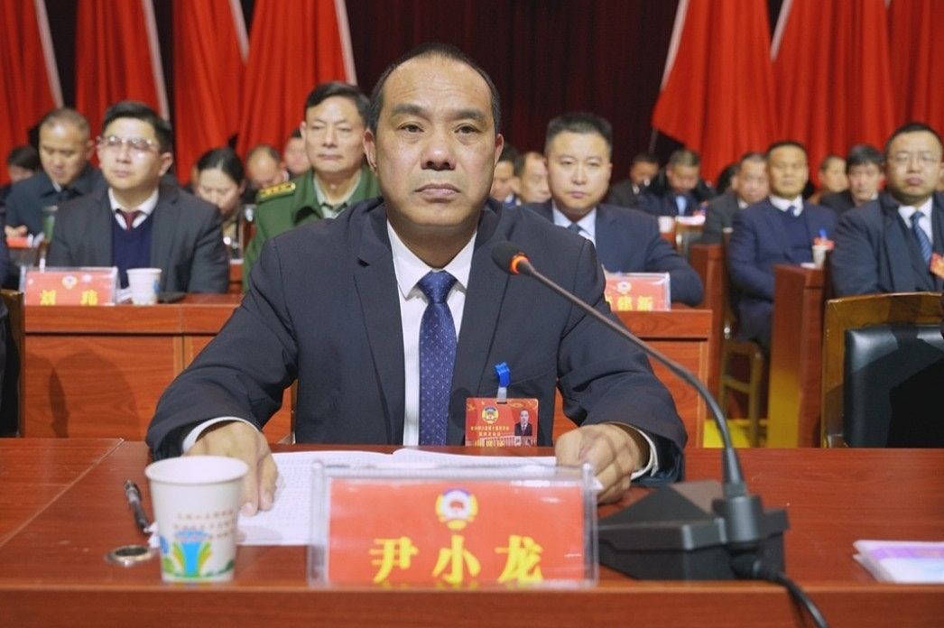 传湖南县政协主席嫖宿幼女被拘，知情者：不实，嫖娼对象14岁以上（组图） - 2