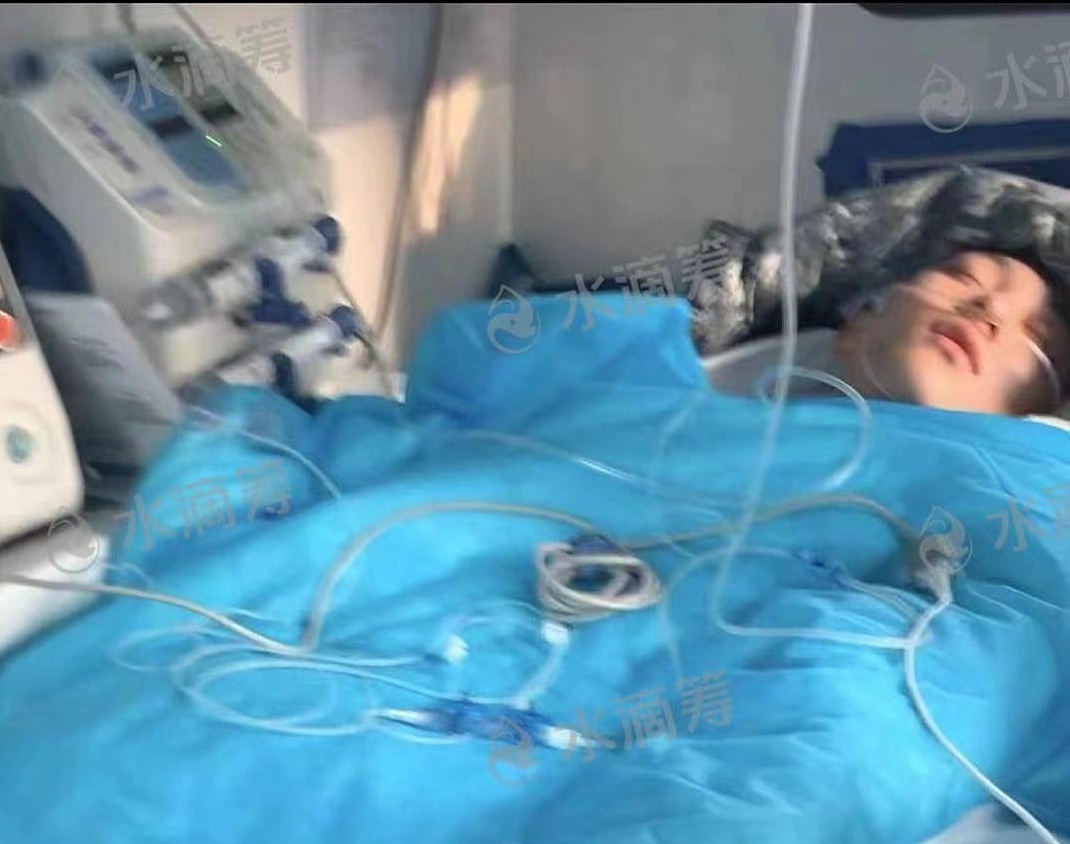19岁网红“山东小钺钺”被人刺伤住进ICU，嫌疑人已被逮捕（组图） - 1