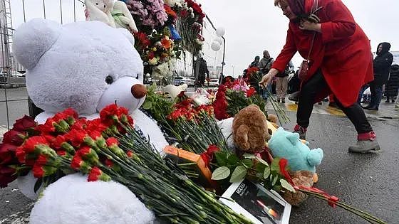 莫斯科恐袭：举国哀悼 ，部分俄官员呼吁恢复死刑，“俄罗斯一直是恐袭目标！”（组图） - 5