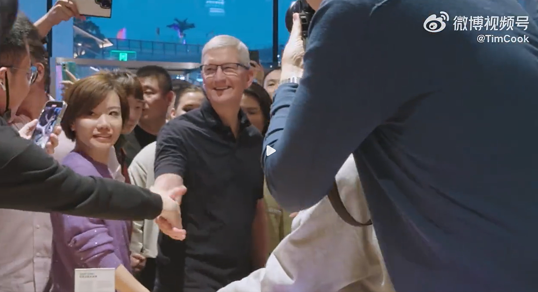 爆红产品年内登陆中国！苹果CEO：我爱中国，我爱中国人！此前他隐瞒“iPhone在中国不好卖”，苹果赔了35亿（组图） - 6