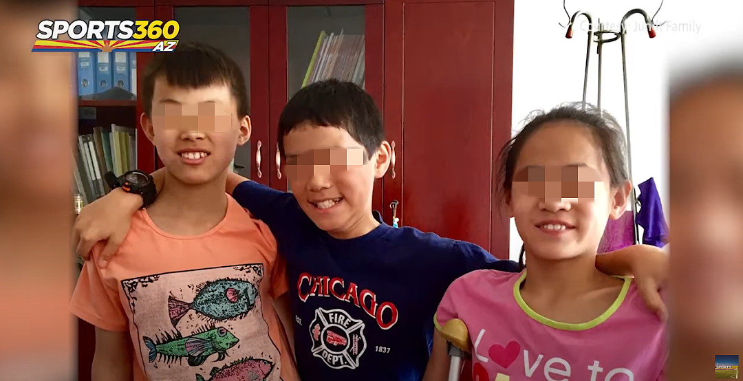 中国残疾男童被美国夫妇收养，回美前嚎啕大哭！3年后，养父母意外决定...（组图） - 15