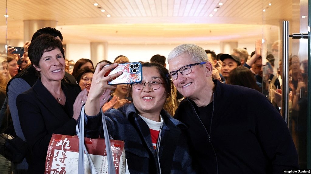 苹果总裁库克对中国的赞美是真心的吗？（图） - 1