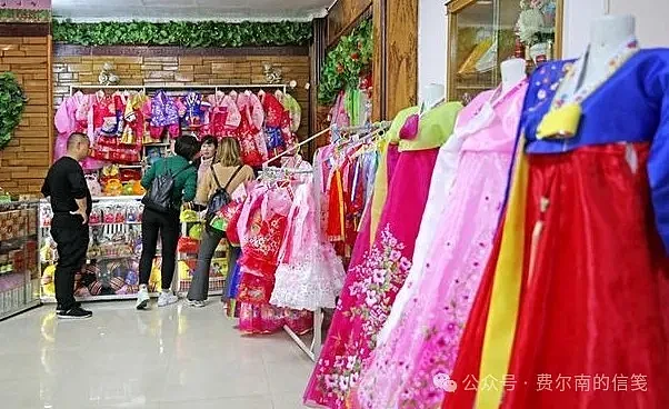 中国游客逛朝鲜商店：朝鲜女售货员惊喜手抖，两眼放光（组图） - 8