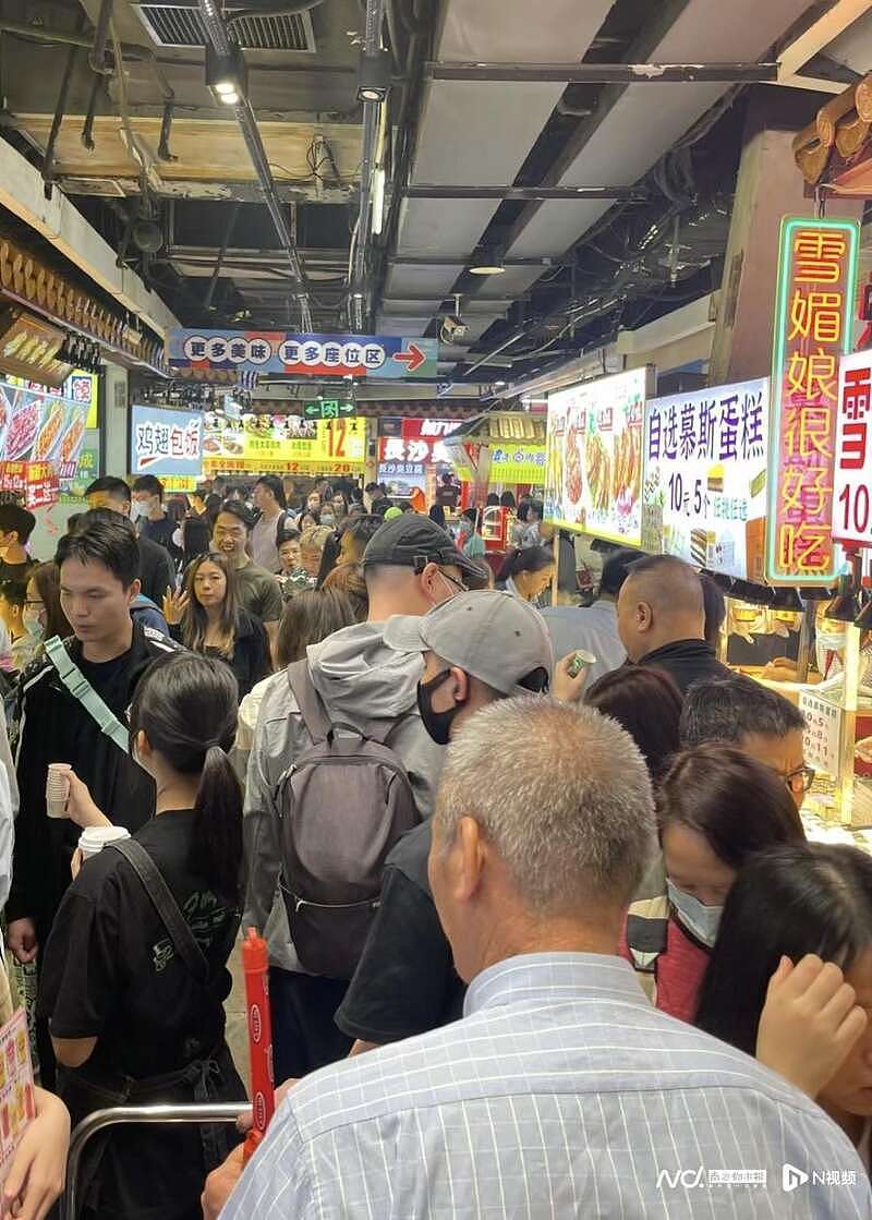 香港人大规模北上挤爆口岸，香港专家及网友慌了（组图） - 4