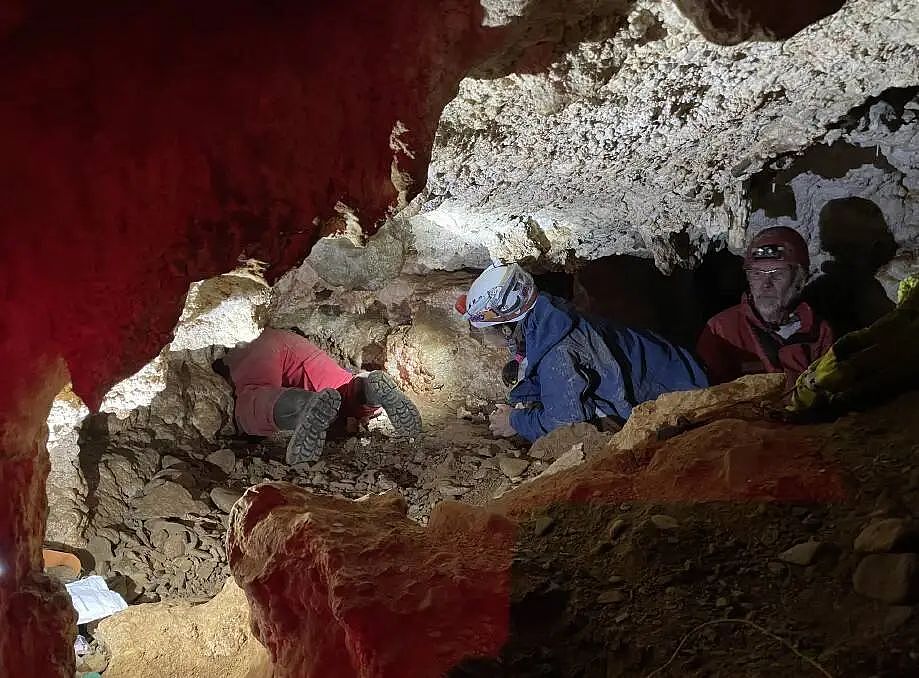 ANU男女探险被卡洞穴内！受困长达12h！​17人死亡！澳洲这个复活节不太平，当局发出紧急警告（组图） - 2