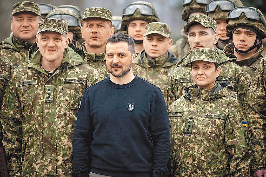 乌克兰下修入伍年龄至25岁，期望征得50万名新兵（图） - 1