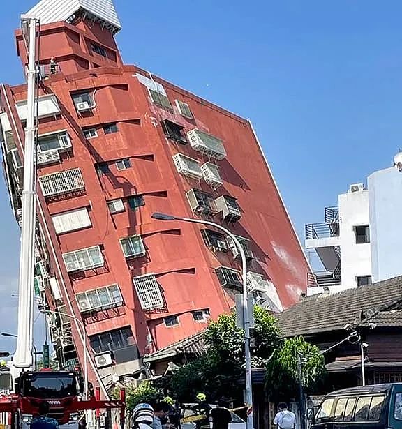 1020死伤！ 台湾7.2级强震“堪比32颗原子弹“ 引发海啸，大楼坍陷巨石砸死人（组图） - 15
