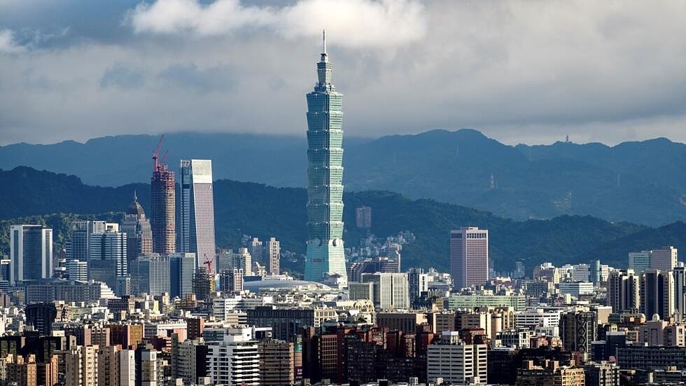 台湾7.2级大地震台北101摩天楼纹风不动，工程师称防震有秘技（图） - 1