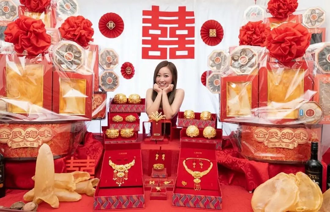 晒照宣布结婚！34岁TVB童星穿桃红色礼服晒事业线，结束11年爱情长跑（组图） - 7