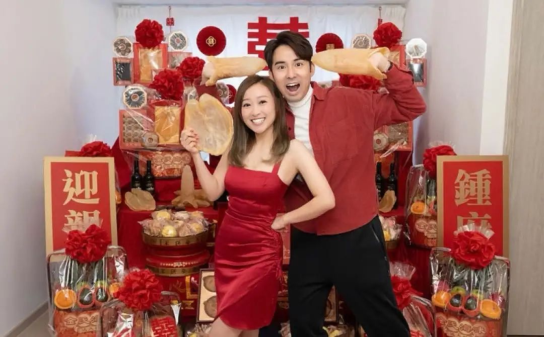 晒照宣布结婚！34岁TVB童星穿桃红色礼服晒事业线，结束11年爱情长跑（组图） - 8