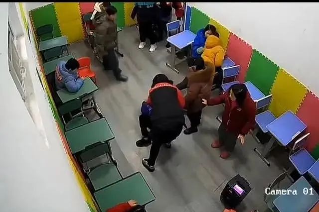 康复中心被曝老师打骂残障儿童，当地通报（组图） - 1