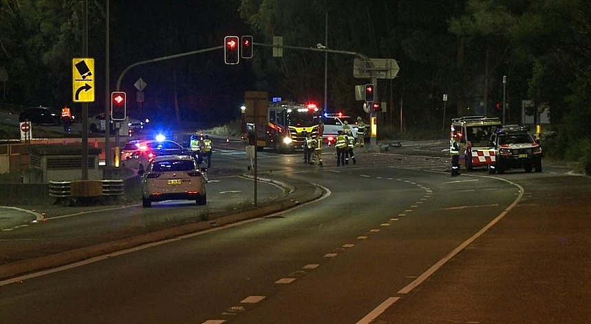 悉尼发生恐怖交通事故，1死1伤！女孩上学路上被撞，紧急送医...（组图） - 13