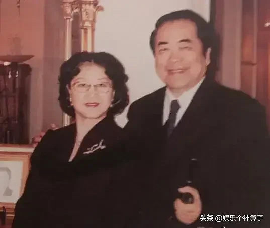 86岁书法家范曾官宣再婚，妻子徐萌年轻漂亮，两人感情深厚（组图） - 9