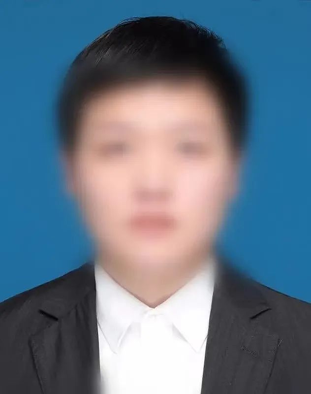 浙江34岁男律师被邻居捅死：不和傻X论短长（组图） - 2