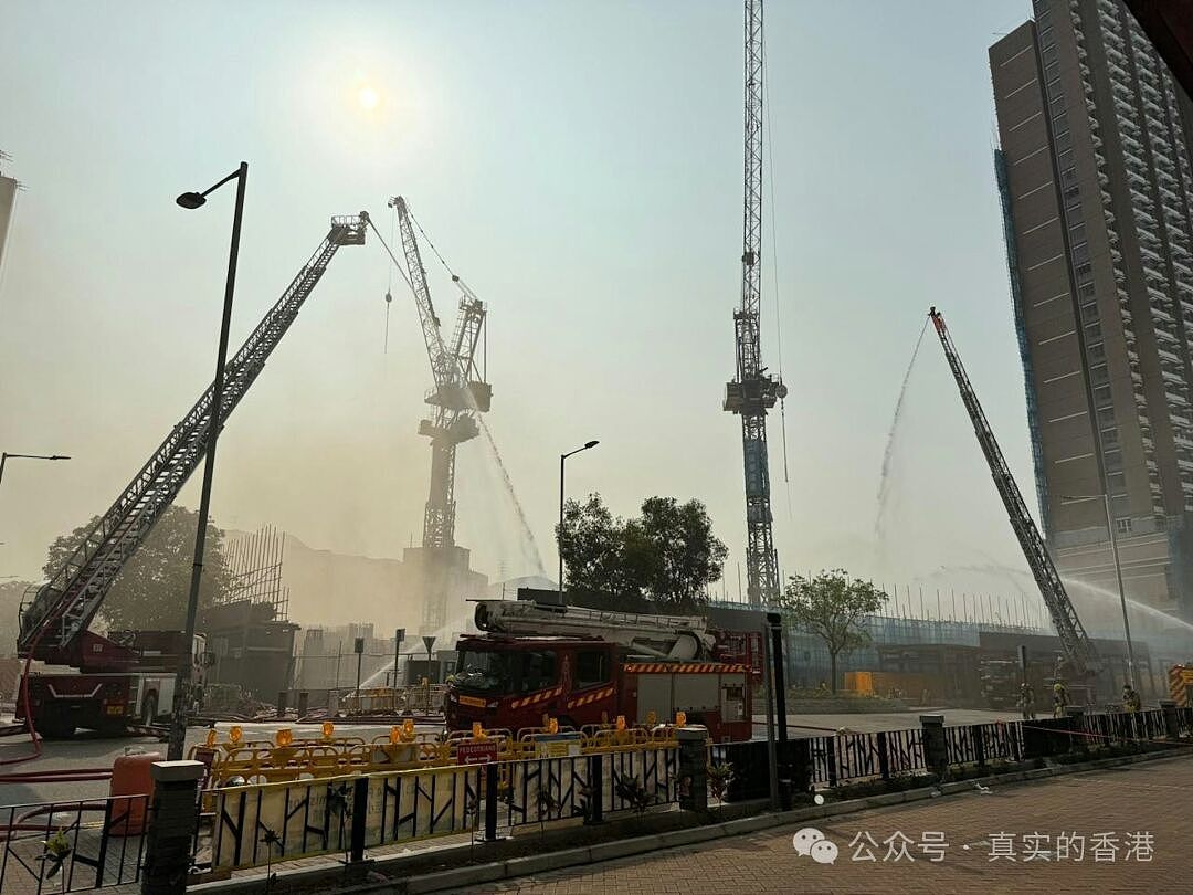 香港发生重大火灾事故，5死40伤！警方追查原因（组图） - 1