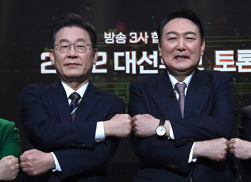 韩国国会选举：尹锡悦与李在明的“角斗士”之战（组图） - 1
