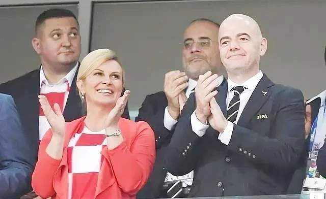克罗地亚美女总统，身材傲人被喷胸大，做出六大惊世举动，爱足球（组图） - 12