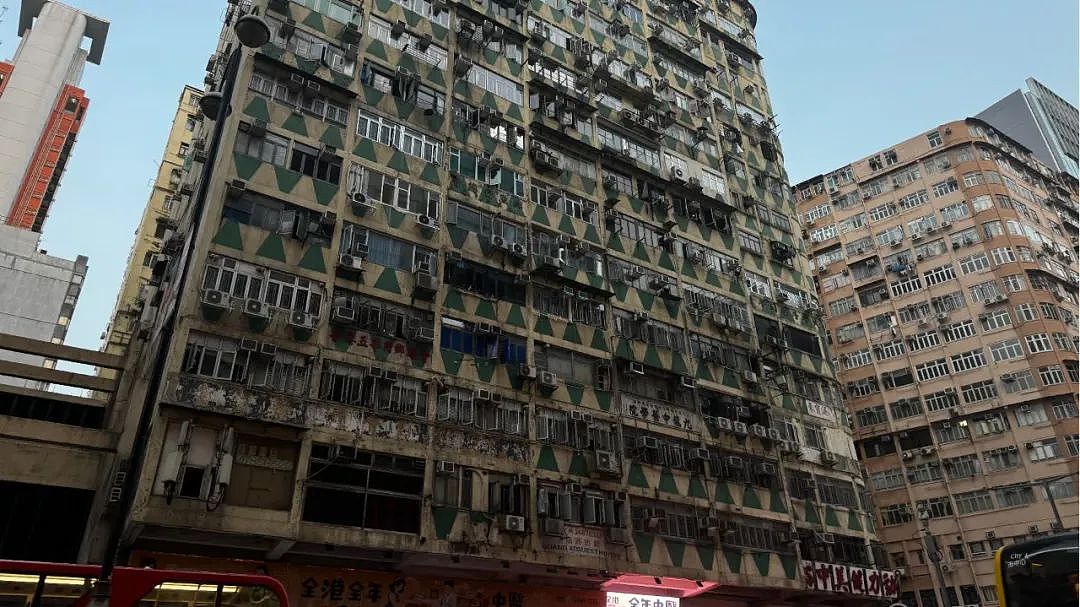 香港5死40伤夺命火灾背后：近万栋高龄楼＋㓥房成隐形＂火药桶＂（组图） - 12