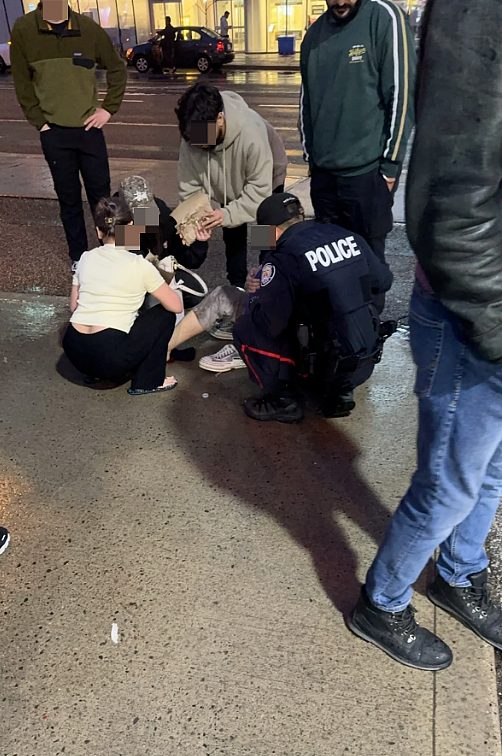 吓傻！Yonge/Sheppard兰博基尼、M4乱撞！华人妹子被抢，人群尖叫逃窜（组图） - 2