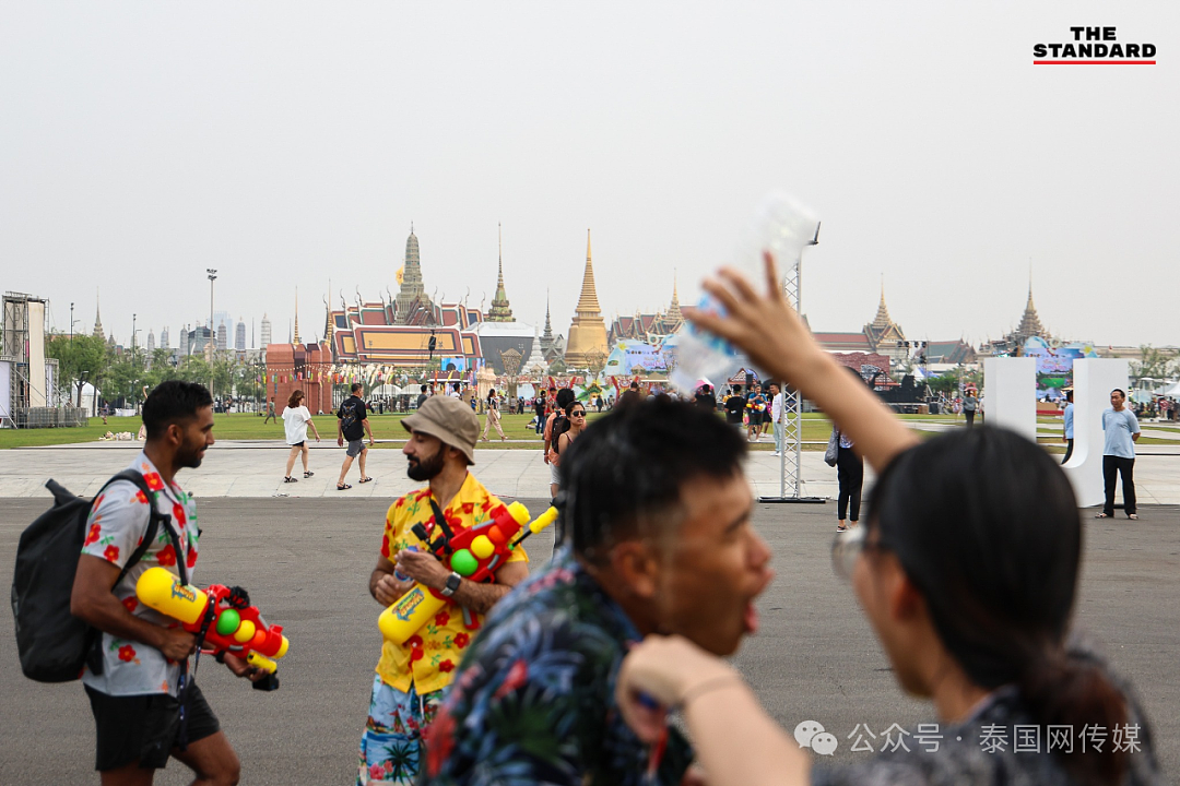 泰国“全城戒备”！中国游客“持枪上街”，打起来了（组图） - 28
