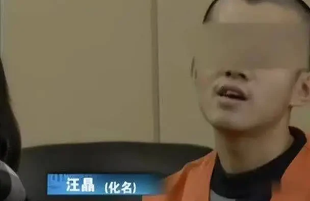 2011年上海一男子在机场连捅亲妈九刀，法庭上说出杀人原因，法官一度无语（组图） - 6