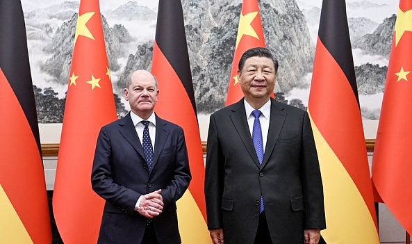 德国总理朔尔茨访北京晤习近平，会见后散步交谈（组图） - 2