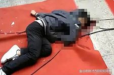 广东初二男孩被5名同学围殴，父亲抡起铁棍将其中一名活活打死！判决结果出来后，网友不淡定了…（组图）
