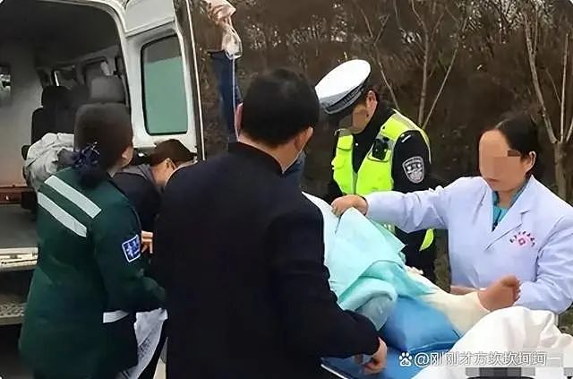 广东初二男孩被5名同学围殴，父亲抡起铁棍将其中一名活活打死！判决结果出来后，网友不淡定了…（组图） - 11