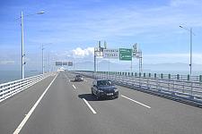美媒：港珠澳大桥开通5年使用率低，难逃鬼桥命运（图）