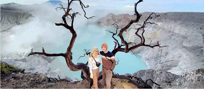 中国女游客印尼火山坠亡！在死亡硫酸湖旁拍照，被裙子绊倒跌落75米悬崖（视频/组图） - 5