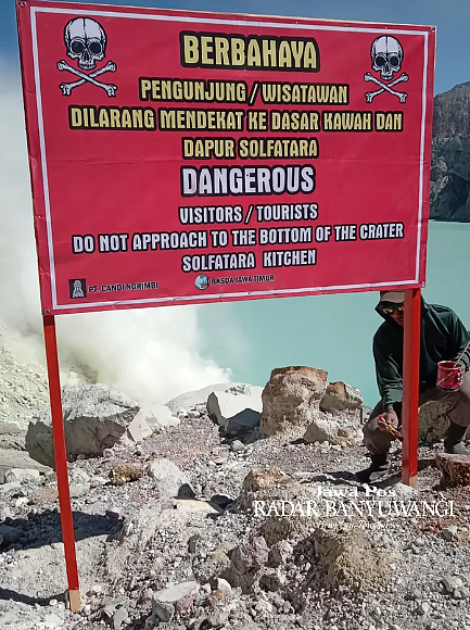 中国女游客印尼火山坠亡！在死亡硫酸湖旁拍照，被裙子绊倒跌落75米悬崖（视频/组图） - 4