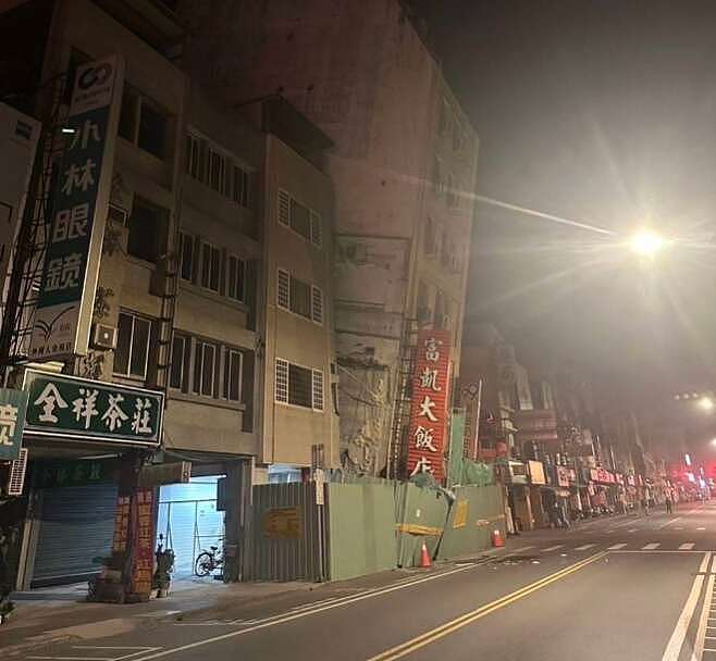 台湾花莲6分钟发生两次6级以上强震，两幢大楼倾垮（视频/图） - 5