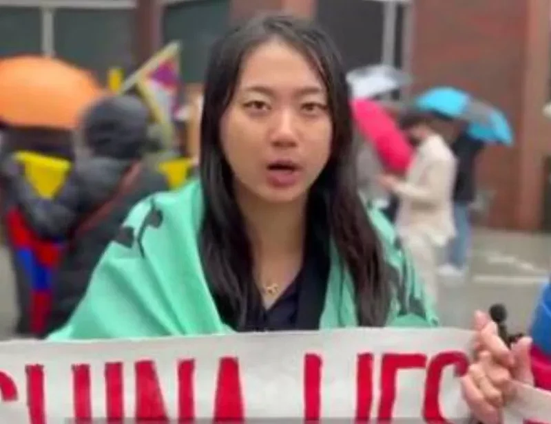 台湾学生哈佛抗议谢锋遭拖走，拖人者遭起底是中国学联主席（图） - 1