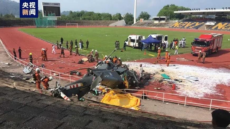 马来西亚2直升机相撞，现场影片定格恐怖一刻！海军证实10人罹难（视频/组图） - 9